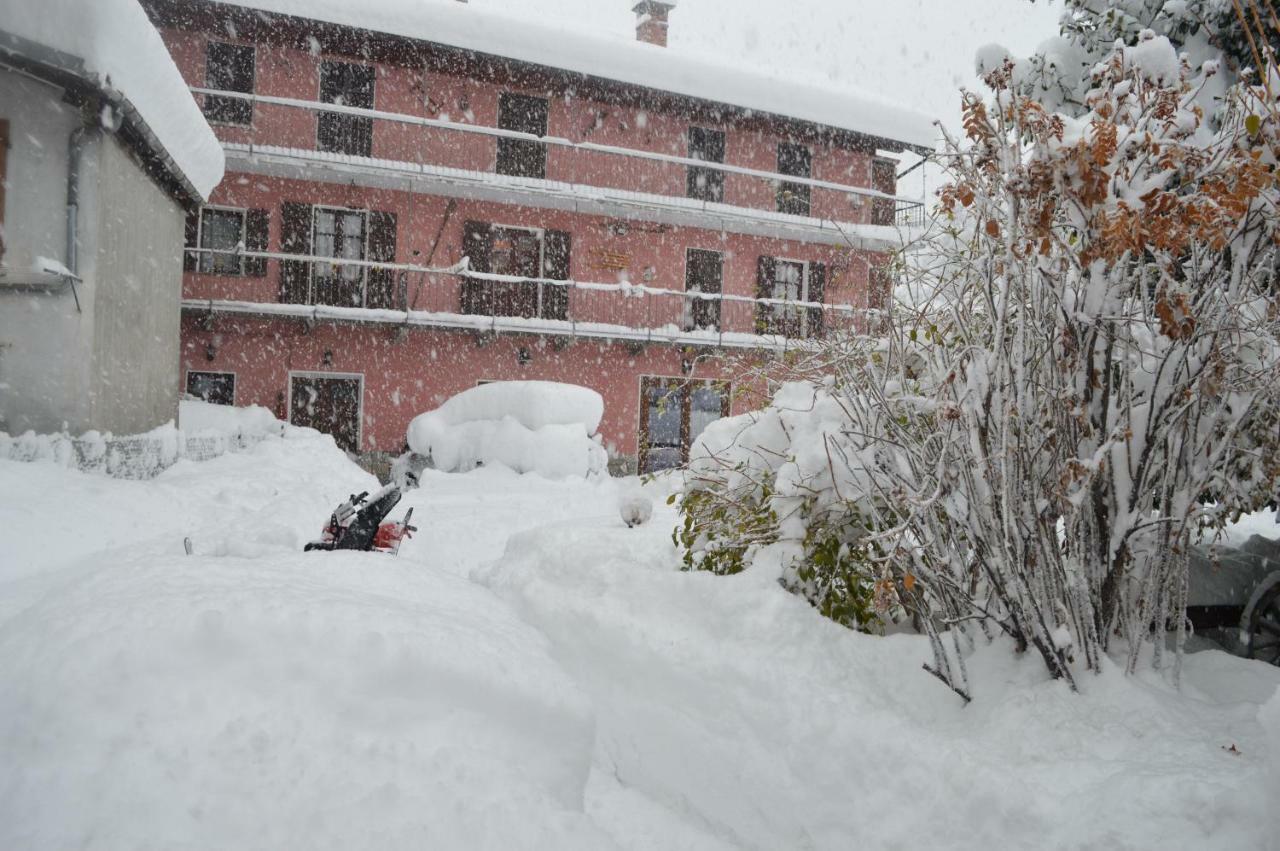 La Slitta Bed and Breakfast Roure Turin Exterior foto